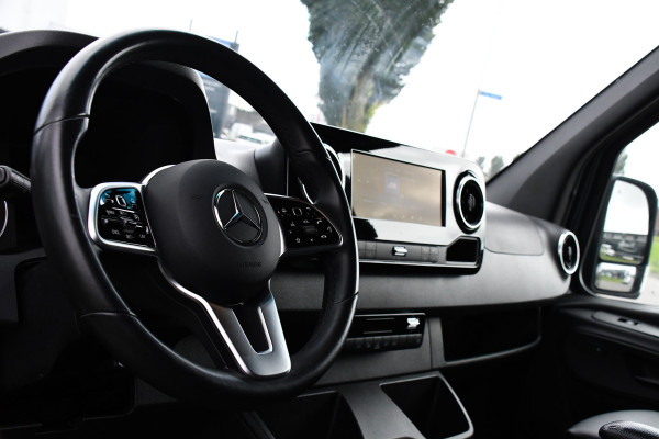 Mercedes-Benz Sprinter 319 1.9 CDI L2H1 RWD PB Edition Full Options! 360 Camera, 3500kg Trekhaak, Cruise, LED, Stoelverwarming, 10,5'' Mbux, 2 x Schuifdeur, Leder, Uniek!