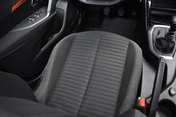 Peugeot 2008 1.2 PureTech Active | Carplay | Cruise | PDC | Incl. garantie