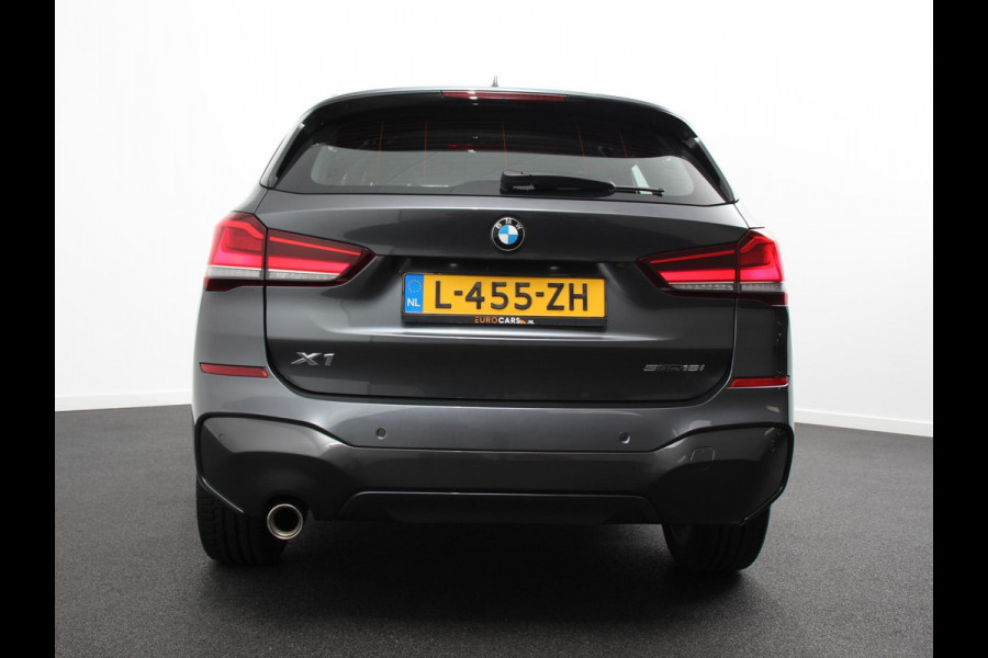 BMW X1 sDrive18i M- Sport | Navigatie | Adaptive Cruise Control | Stoelverwarming  | Elektrische achterklep | Climate Control | Lichtmetalen velgen