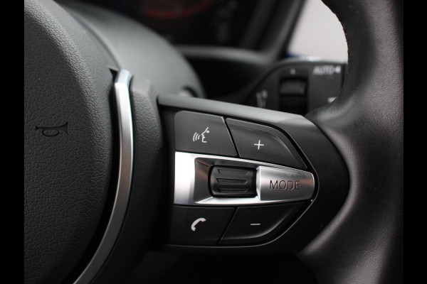 BMW X1 sDrive18i M- Sport | Navigatie | Adaptive Cruise Control | Stoelverwarming  | Elektrische achterklep | Climate Control | Lichtmetalen velgen