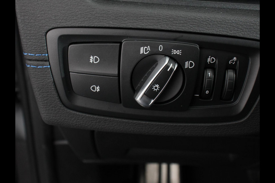 BMW X1 sDrive18i M- Sport | Navigatie | Adaptive Cruise Control | Stoelverwarming  | Elektrische achterklep | Climate Control | Lichtmetalen velgen