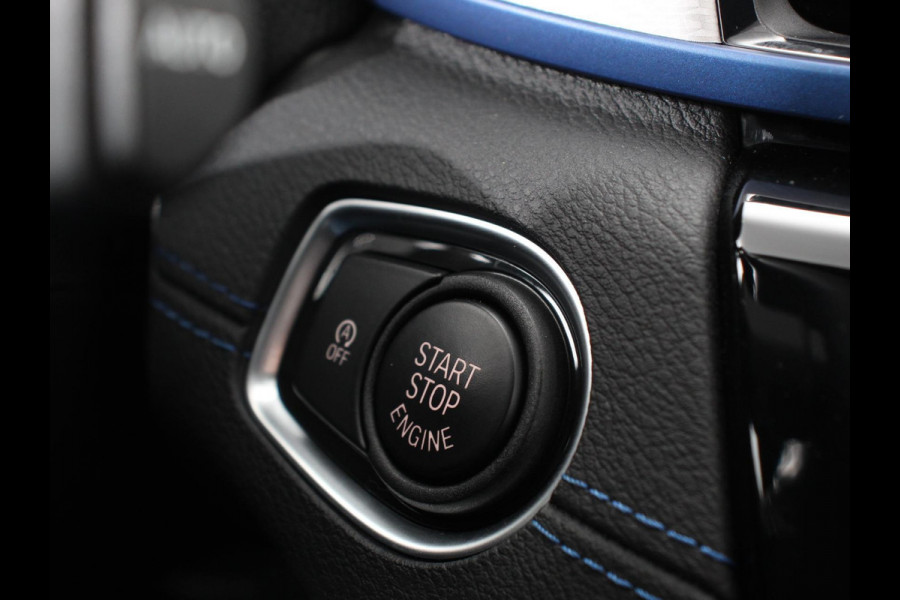 BMW X1 sDrive18i M- Sport | Navigatie | Adaptive Cruise Control | Stoelverwarming  | Elektrische achterklep | Climate Control | Lichtmetalen velgen