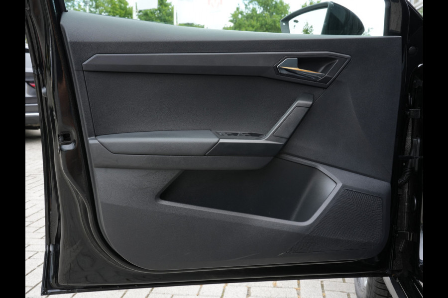 Seat Arona 1.0 TSI Style Business Intense | Navigatie | Climate Control | Camera | Android/Apple Carplay