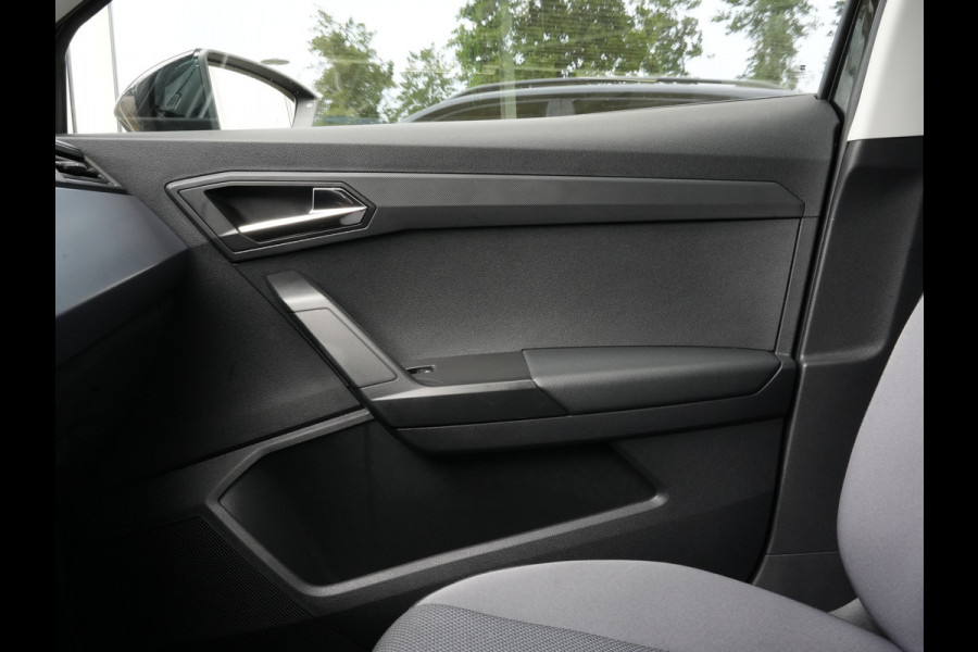 Seat Arona 1.0 TSI Style Business Intense | Navigatie | Climate Control | Camera | Android/Apple Carplay