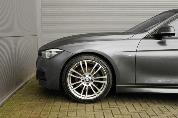 BMW 3 Serie Touring 320i Edition M Sport Shadow Leder CarPlay Navi 19"