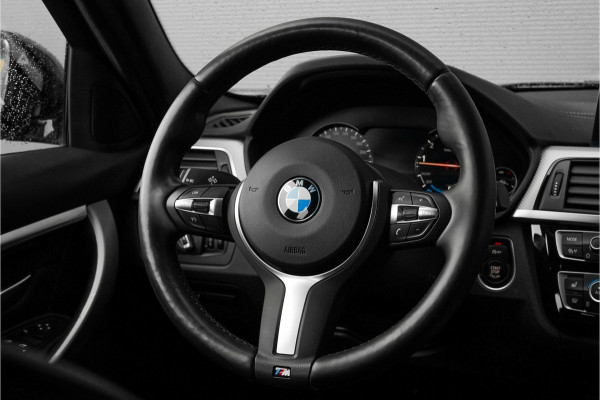 BMW 3 Serie Touring 320i Edition M Sport Shadow Leder CarPlay Navi 19"