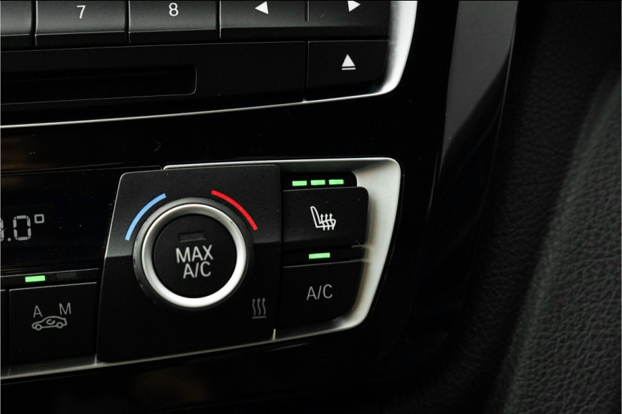 BMW 3 Serie Touring 320i Edition M Sport Shadow Leder CarPlay Navi 19"