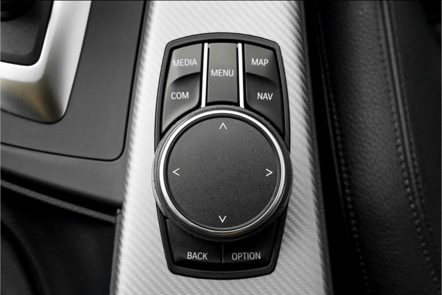 BMW 3 Serie Touring 320i Edition M Sport Shadow Leder CarPlay Navi 19"