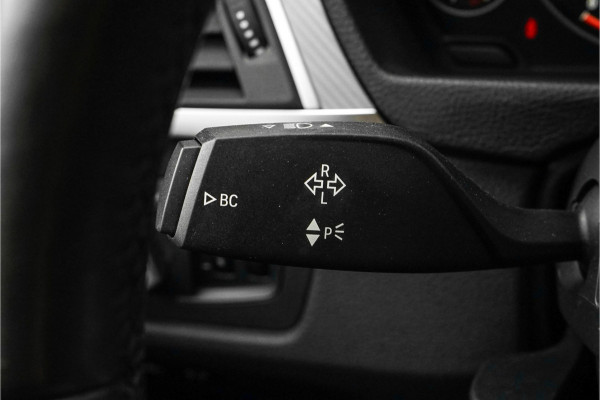 BMW 3 Serie Touring 320i Edition M Sport Shadow Leder CarPlay Navi 19"