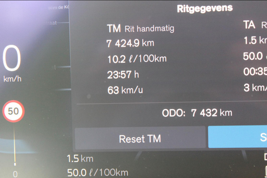 Volvo V60 T6 350PK Automaat Plug-in hybrid AWD Plus Dark Long Range / Google infotainment / Cruise Control / Lederen bekleding / Keyless entry / Elektrisch bedienbare voorstoelen met geheugen / Verwarmbare voorstoelen