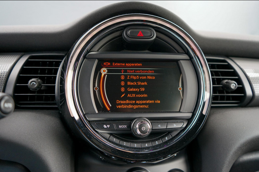 MINI Cooper 1.5 Pepper Serious Business