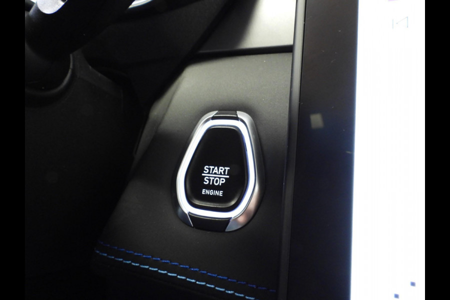 Lynk & Co 01 1.5 PHEV Plug-In ZWARTE HEMEL/360CAM/SCHUIFDAK/LED/20"LMV!