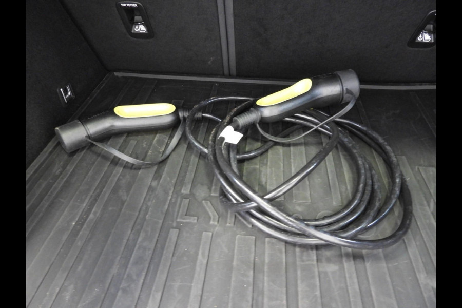 Lynk & Co 01 1.5 PHEV Plug-In ZWARTE HEMEL/360CAM/SCHUIFDAK/LED/20"LMV!