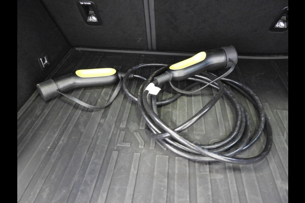 Lynk & Co 01 1.5 PHEV Plug-In ZWARTE HEMEL/360CAM/SCHUIFDAK/LED/20"LMV!