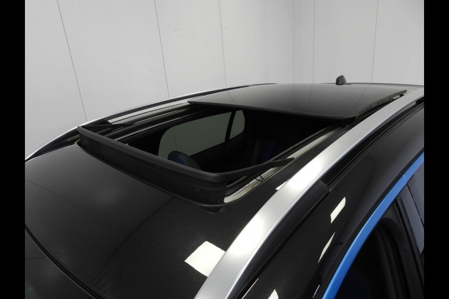 Lynk & Co 01 1.5 PHEV Plug-In ZWARTE HEMEL/360CAM/SCHUIFDAK/LED/20"LMV!