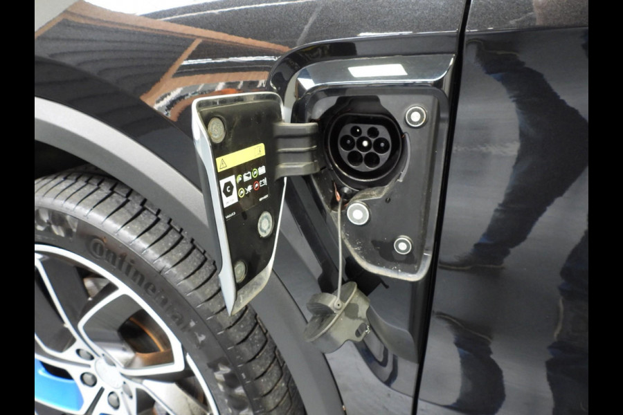 Lynk & Co 01 1.5 PHEV Plug-In ZWARTE HEMEL/360CAM/SCHUIFDAK/LED/20"LMV!
