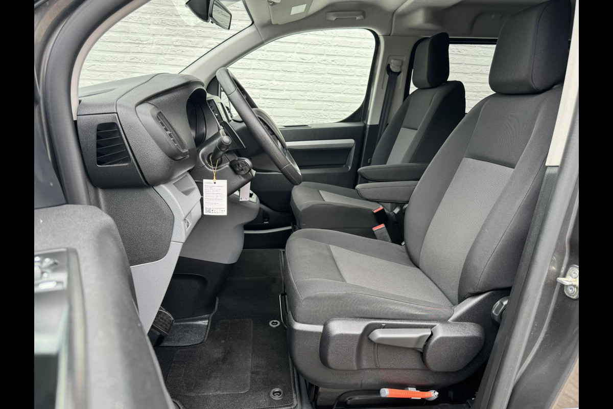 Peugeot Expert 2.0 BlueHDI 145 S&S DC Automaat Cruise Climate control Apple / Android dubbele cabine Dealeronderhouden Peugeot Expert 2.0 BlueHDI 145 S&S DC Automaat Cruise Climate control Apple / Android dubbele cabine Dealeronderhouden