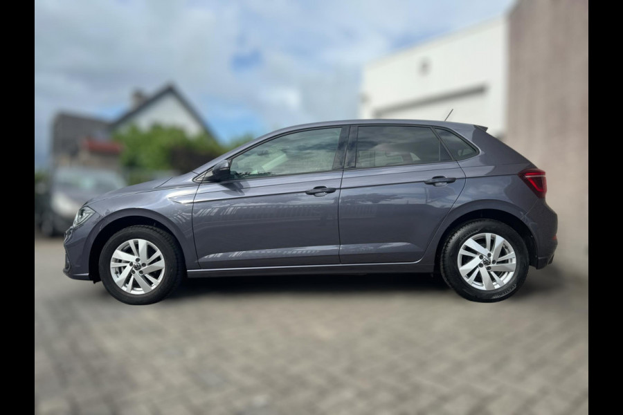 Volkswagen Polo 1.0 TSI Style IQ LIGHT / NAVIGATIE / CLIMATE CONTROL / 4-SEIZOENENBAND / CAMERA / VIRT COCKPIT / STOELVERW.