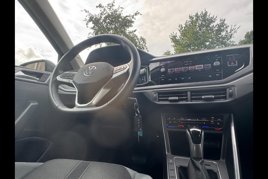 Volkswagen Polo 1.0 TSI Style IQ LIGHT / NAVIGATIE / CLIMATE CONTROL / 4-SEIZOENENBAND / CAMERA / VIRT COCKPIT / STOELVERW.