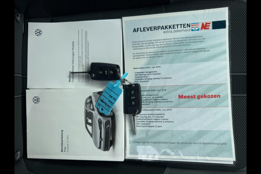 Volkswagen Polo 1.0 TSI Style IQ LIGHT / NAVIGATIE / CLIMATE CONTROL / 4-SEIZOENENBAND / CAMERA / VIRT COCKPIT / STOELVERW.