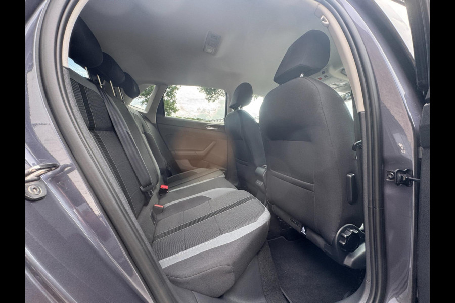 Volkswagen Polo 1.0 TSI Style IQ LIGHT / NAVIGATIE / CLIMATE CONTROL / 4-SEIZOENENBAND / CAMERA / VIRT COCKPIT / STOELVERW.