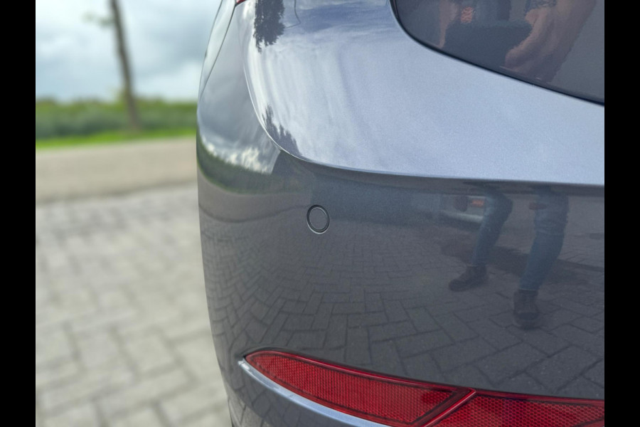 Volkswagen Polo 1.0 TSI Style IQ LIGHT / NAVIGATIE / CLIMATE CONTROL / 4-SEIZOENENBAND / CAMERA / VIRT COCKPIT / STOELVERW.