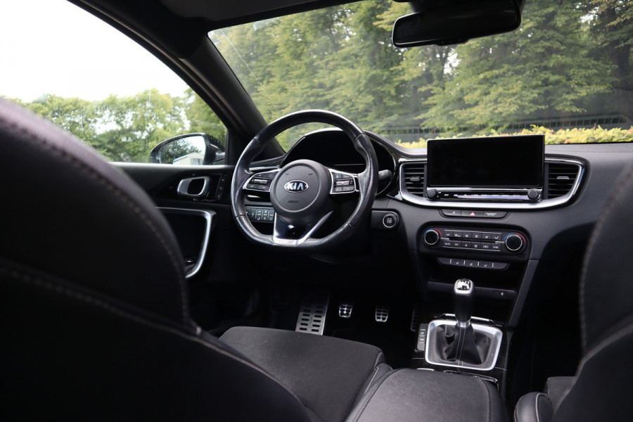 Kia ProCeed 1.0 T-GDI GT-PlusLine | Pano | Stoel + Stuur verwarming | Camera |