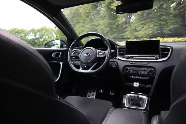 Kia ProCeed 1.0 T-GDI GT-PlusLine | Pano | Stoel + Stuur verwarming | Camera |