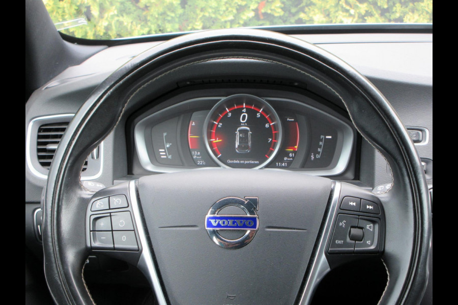 Volvo V60 1.5 T2 Polar+ Dynamic *Leder*Trekhaak*