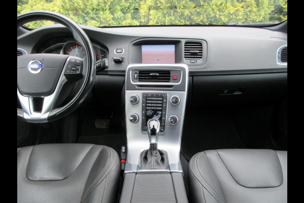 Volvo V60 1.5 T2 Polar+ Dynamic *Leder*Trekhaak*