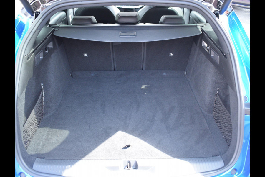 Opel Astra Sports Tourer 1.2 Ultimate SCHUIF- KANTELDAK | ELEKTRISCHE STOELBEDIENING | CAMERA MET SENSOREN |