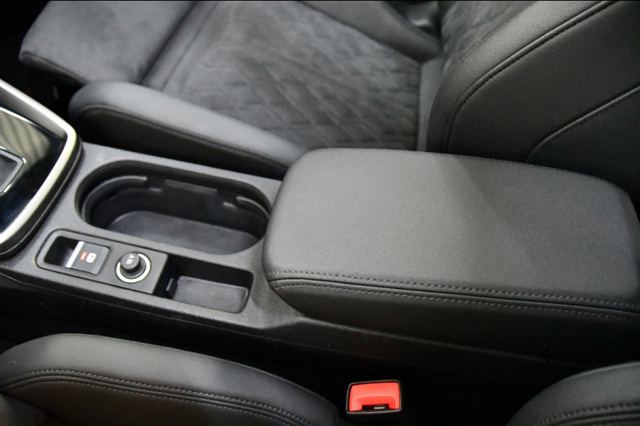 Audi A3 Sportback 2.5 TFSI RS 3 quattro Pano/Sfeer/Keyless/Matrix