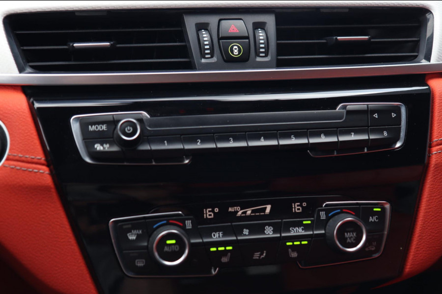 BMW X2 SDrive20i M Sport X / PANODAK / HUD / MEMORY / KEYLESS / CAMERA / H&K