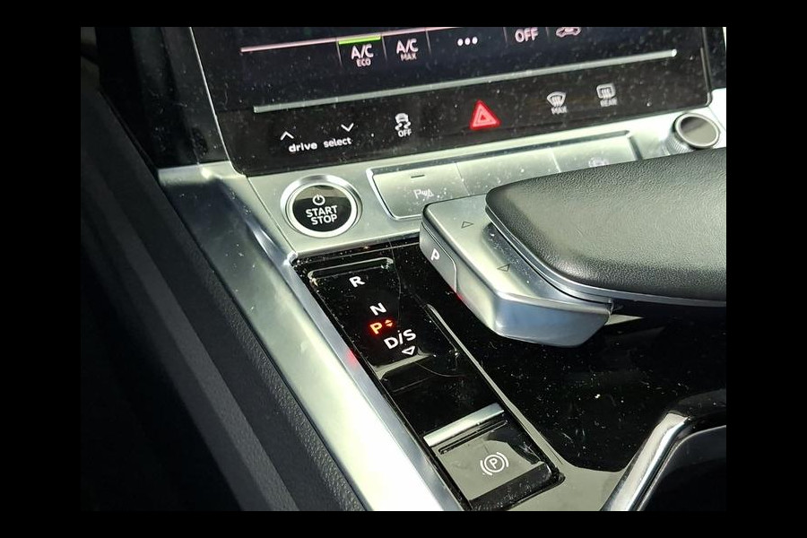 Audi e-tron 55 quattro Business edition 95 kWh |  Black Optiek | NL-Auto |