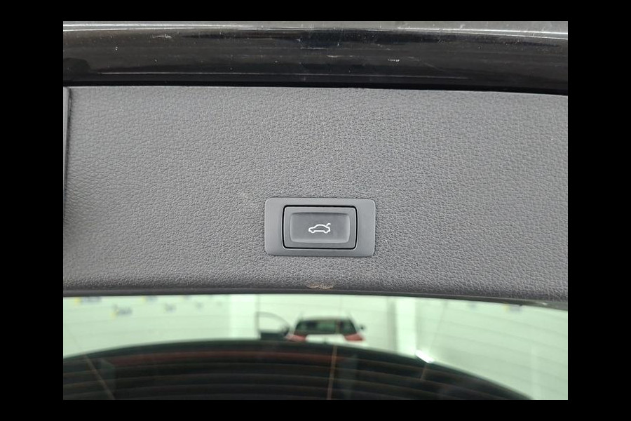 Audi e-tron 55 quattro Business edition 95 kWh |  Black Optiek | NL-Auto |