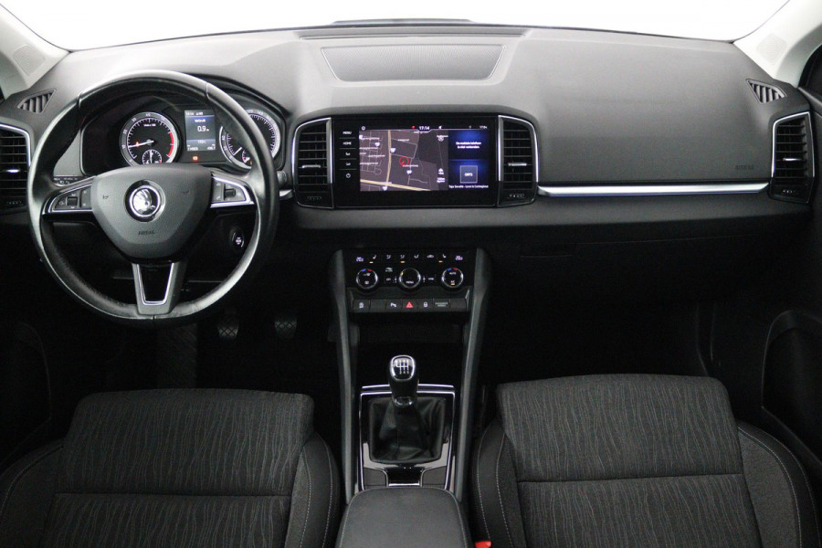Škoda Karoq 1.5 TSI ACT Style Business (STOELVERWARMING, ACHTERUITRIJCAMERA, NAVIGATIE, CANTON AUDIO, SFEERVERLICHTING)