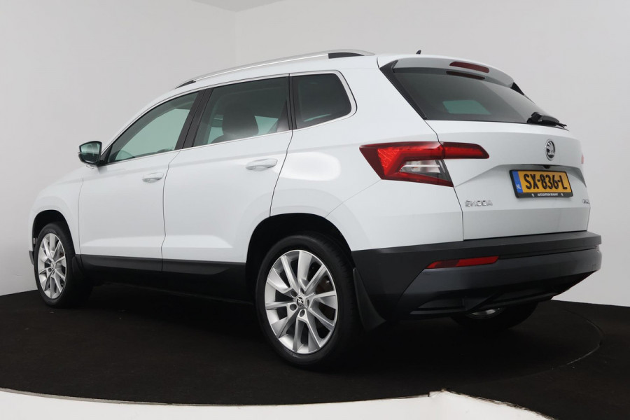 Škoda Karoq 1.5 TSI ACT Style Business (STOELVERWARMING, ACHTERUITRIJCAMERA, NAVIGATIE, CANTON AUDIO, SFEERVERLICHTING)
