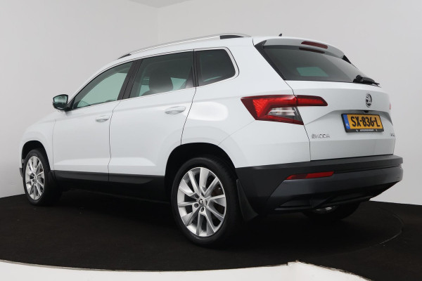 Škoda Karoq 1.5 TSI ACT Style Business (STOELVERWARMING, ACHTERUITRIJCAMERA, NAVIGATIE, CANTON AUDIO, SFEERVERLICHTING)