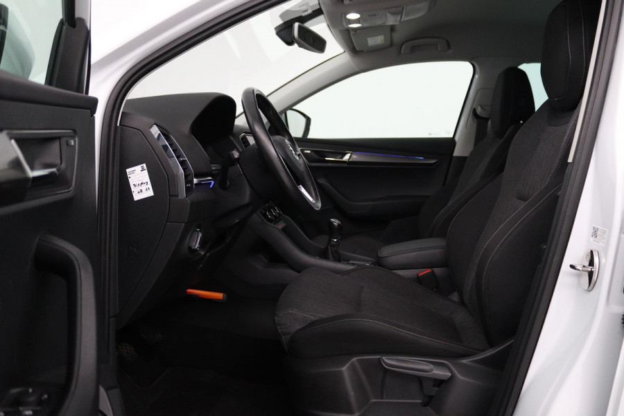 Škoda Karoq 1.5 TSI ACT Style Business (STOELVERWARMING, ACHTERUITRIJCAMERA, NAVIGATIE, CANTON AUDIO, SFEERVERLICHTING)