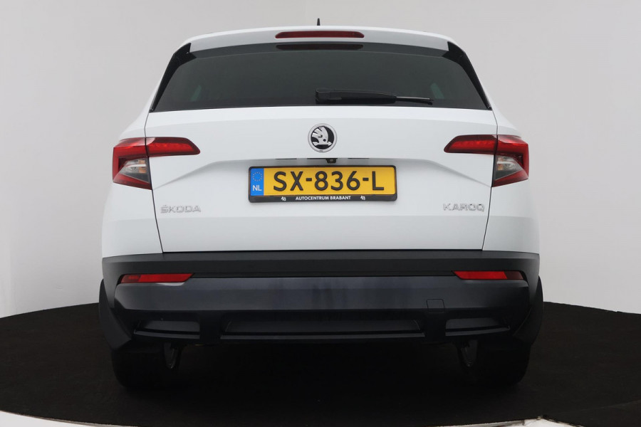 Škoda Karoq 1.5 TSI ACT Style Business (STOELVERWARMING, ACHTERUITRIJCAMERA, NAVIGATIE, CANTON AUDIO, SFEERVERLICHTING)