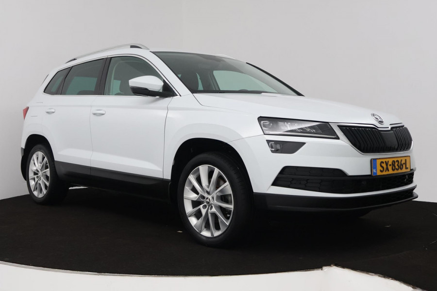 Škoda Karoq 1.5 TSI ACT Style Business (STOELVERWARMING, ACHTERUITRIJCAMERA, NAVIGATIE, CANTON AUDIO, SFEERVERLICHTING)