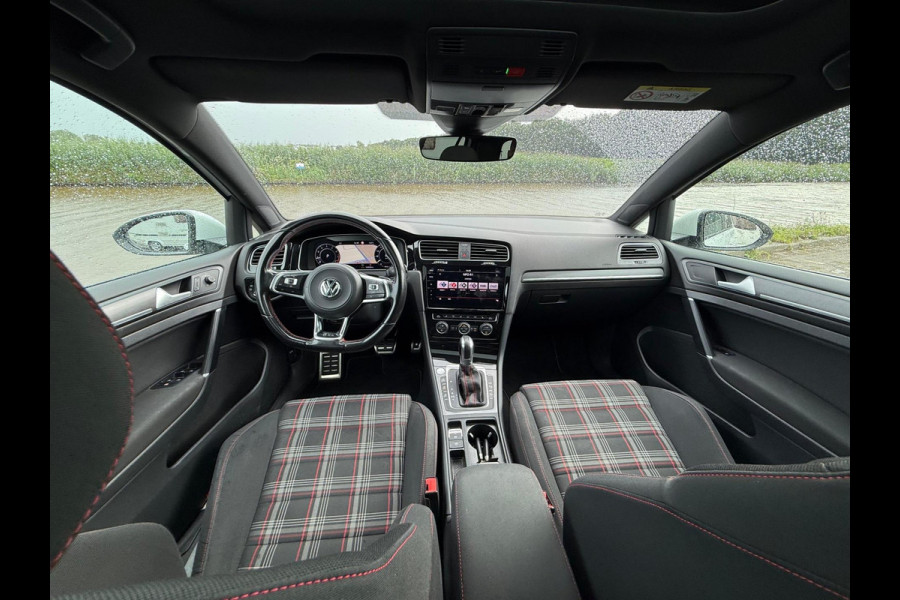 Volkswagen Golf 2.0 TSI GTI Performance in zeer nette en complete conditie