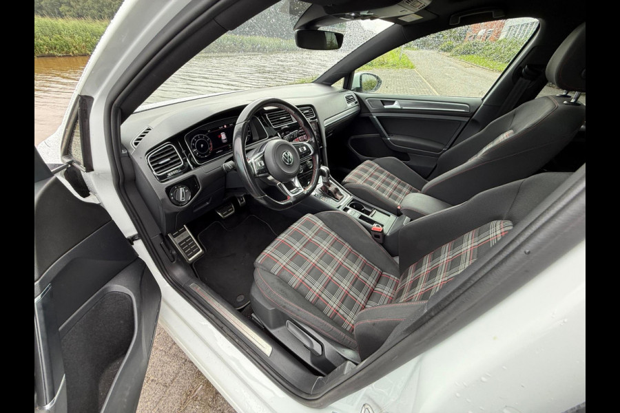 Volkswagen Golf 2.0 TSI GTI Performance in zeer nette en complete conditie