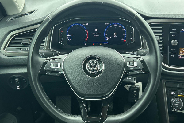 Volkswagen T-Roc 1.0 TSI Sport (VIRTUAL COCKPIT, ELEKT. ACHTERKLEP, NAVIGATIE , PARKEERSENSOREN, 1e EIGENAAR, GOED ONDERHOUDEN)