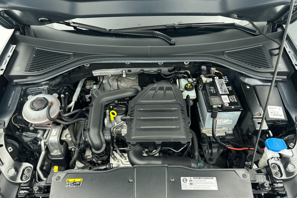 Volkswagen T-Roc 1.0 TSI Sport (VIRTUAL COCKPIT, ELEKT. ACHTERKLEP, NAVIGATIE , PARKEERSENSOREN, 1e EIGENAAR, GOED ONDERHOUDEN)