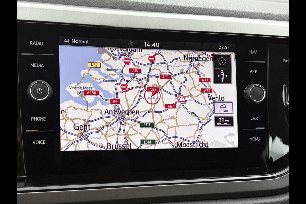 Volkswagen Polo 1.0 TSI Comfortline Business (NAVIGATIE, PARKEERSENSOREN, CARPLAY, 1e EIGENAAR, GOED ONDERHOUDEN)