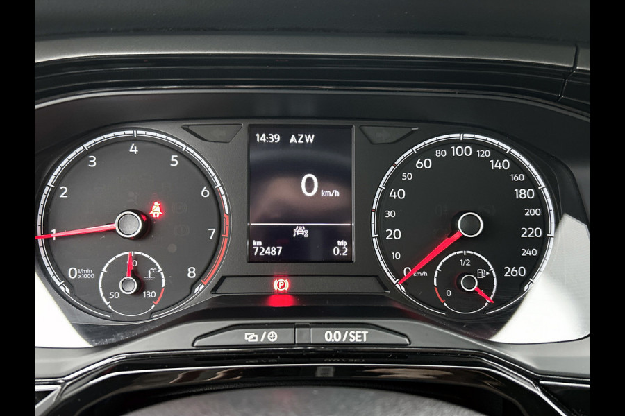 Volkswagen Polo 1.0 TSI Comfortline Business (NAVIGATIE, PARKEERSENSOREN, CARPLAY, 1e EIGENAAR, GOED ONDERHOUDEN)