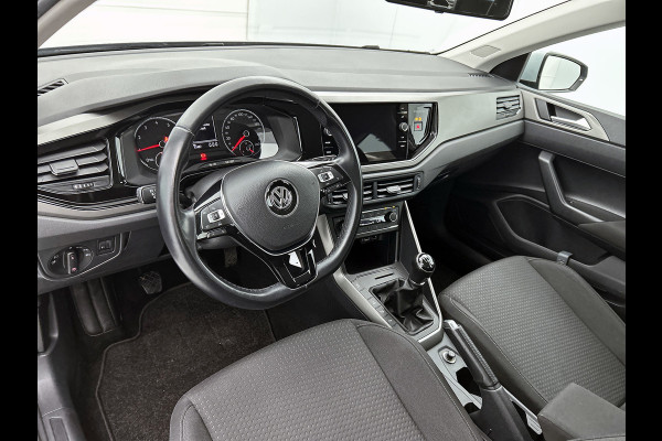 Volkswagen Polo 1.0 TSI Comfortline Business (NAVIGATIE, PARKEERSENSOREN, CARPLAY, 1e EIGENAAR, GOED ONDERHOUDEN)