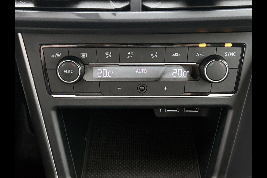Volkswagen Polo 1.0 TSI Comfortline Business (NAVIGATIE, PARKEERSENSOREN, CARPLAY, 1e EIGENAAR, GOED ONDERHOUDEN)