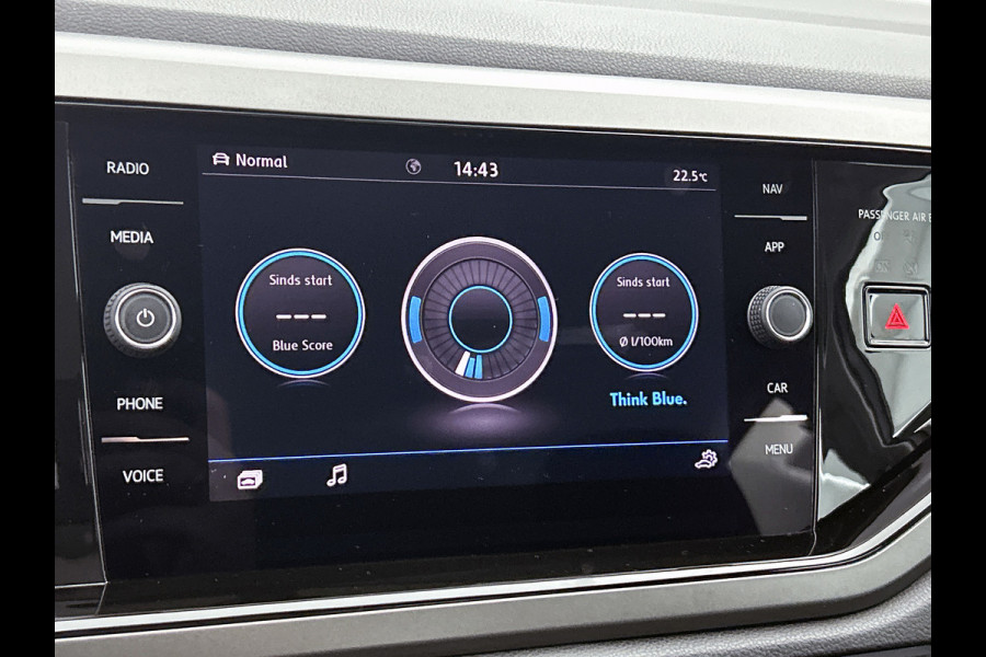 Volkswagen Polo 1.0 TSI Comfortline Business (NAVIGATIE, PARKEERSENSOREN, CARPLAY, 1e EIGENAAR, GOED ONDERHOUDEN)